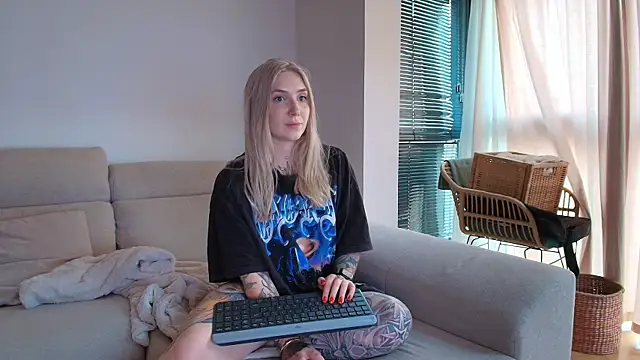 Tattoobbgirl