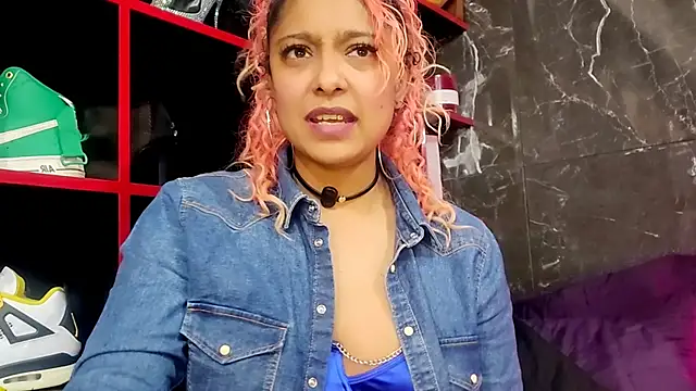 Indianbrownie webcam