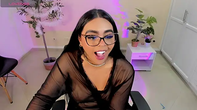 Margot_Robie webcam