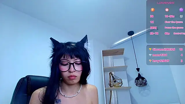 mia_gyutarouwu webcam