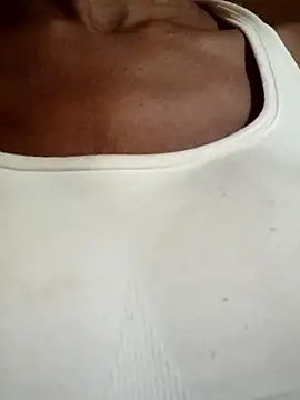 Jasmine_FullsShine webcam