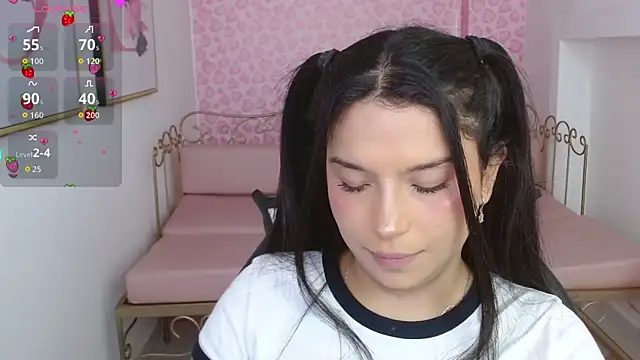 Small_naughty_ webcam
