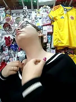Vale_Saenzz webcam