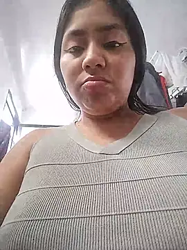 ZariahJeanes webcam