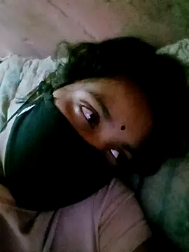 HOT__SANIYA140 webcam