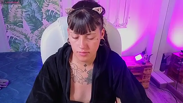 _sharlotte777 webcam