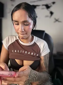 Isabella-Teen webcam