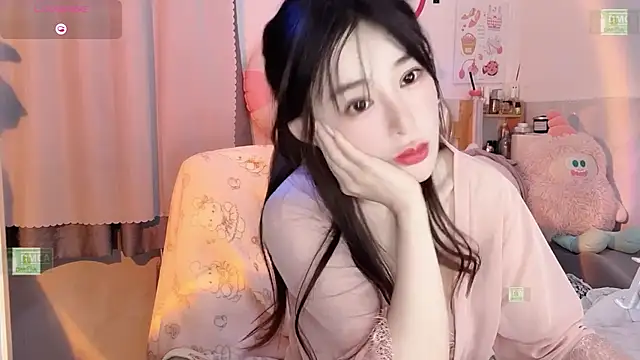 yoyo_520 (F young) - 舔奶😛