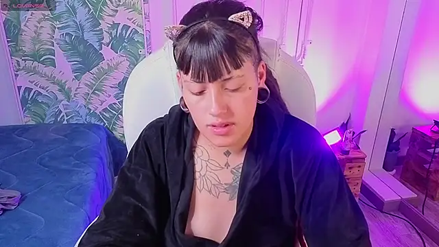 _sharlotte777 webcam