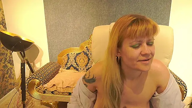 BellaLaPetit webcam
