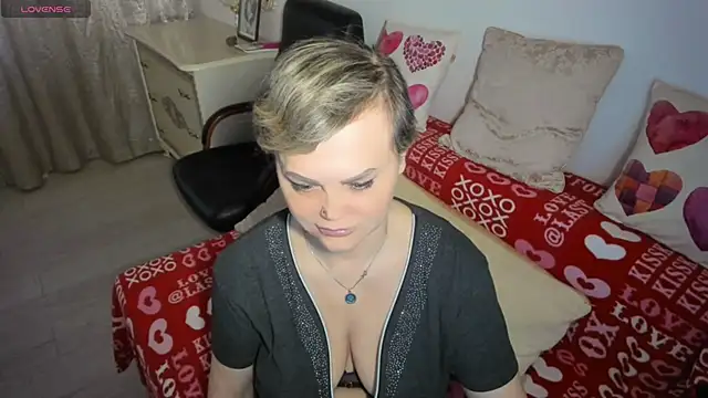 MildMature webcam