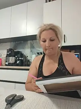 divineblond - Divineblond's free webcam - UK Sex Cams