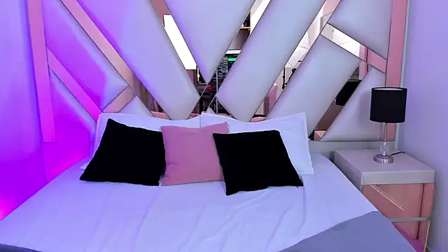alicecruzz - AliceCruzz's free webcam - UK Sex Cams