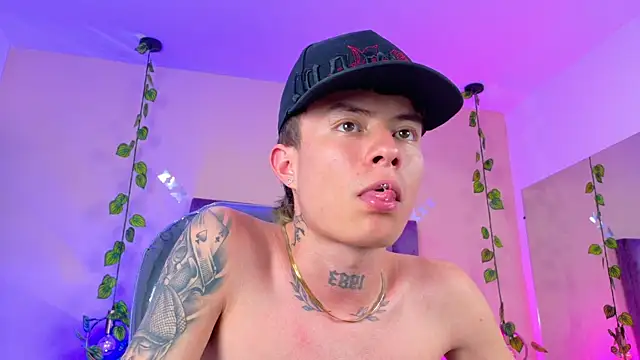 Nascary_Fox webcam