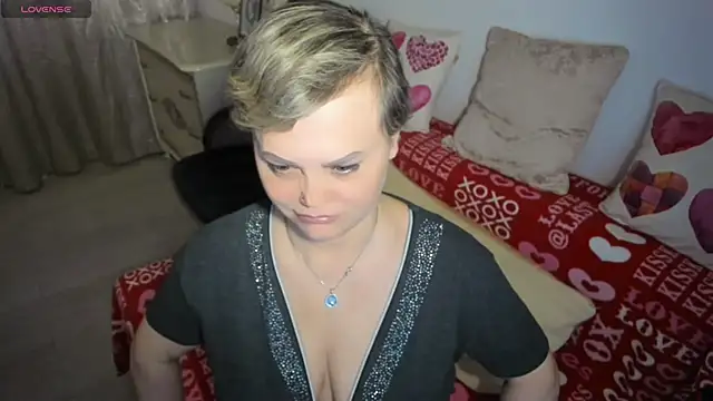 MildMature webcam