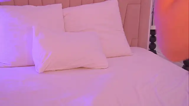 LisaDeviss webcam