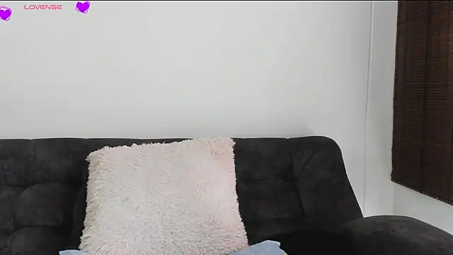 VeronicaTonu webcam