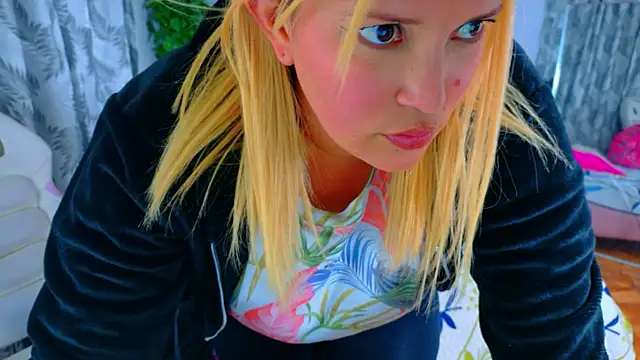 brithany_smiith_ webcam