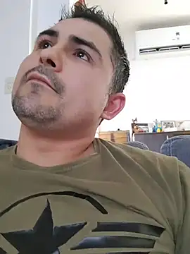Bradd_32 webcam