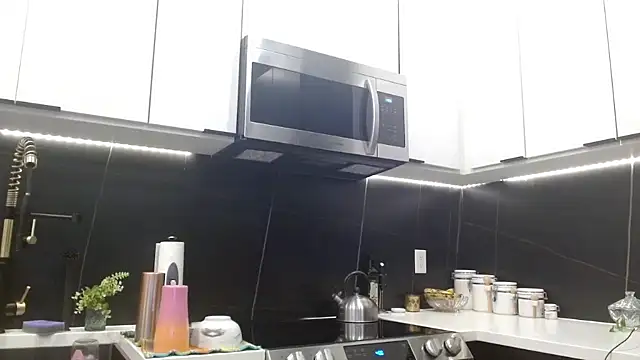HazelSkyesChat webcam
