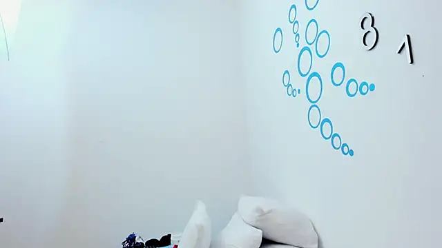 charlotte-11 webcam