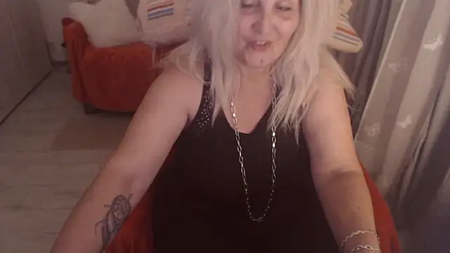 Divineblond webcam