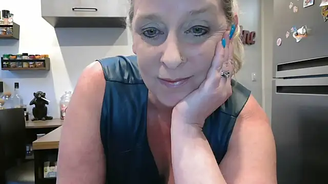 Cataleyaflowers69 webcam