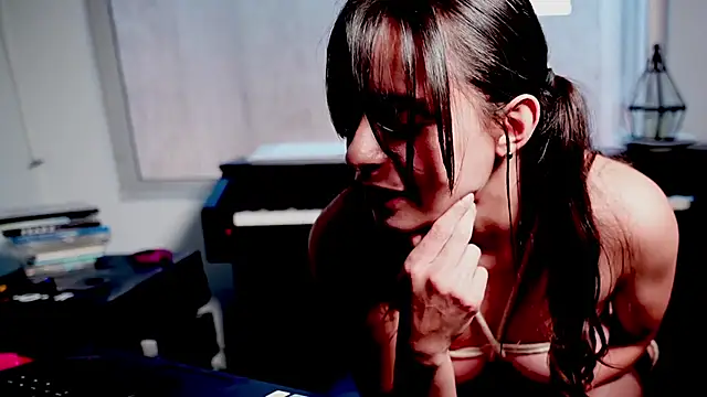 Nina_J0 webcam