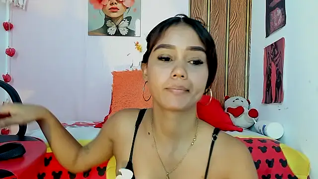 MarianaManzur webcam