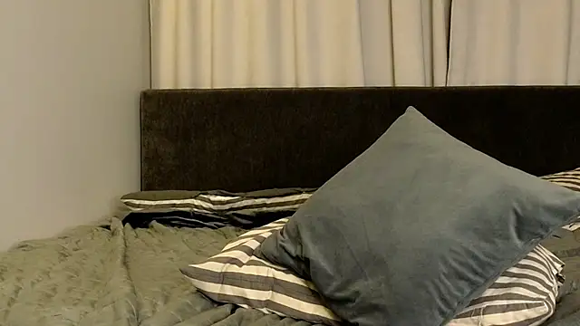 kirstinmcgeady - KirstinMcgeady's free webcam