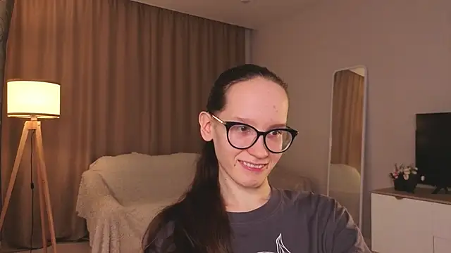 BettyBrowni webcam