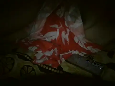 MakeMeCumAhh webcam