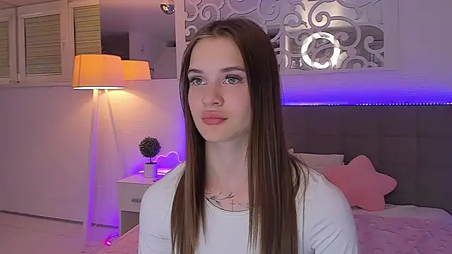 LuisaClover webcam