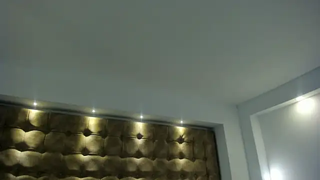violet_giraldo webcam