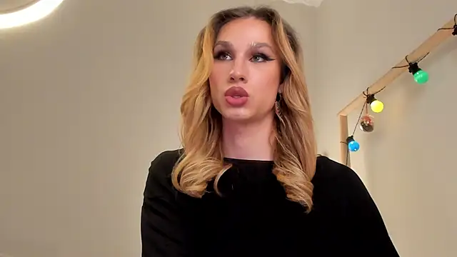 katrinewestx Live Webcam on Stripchat