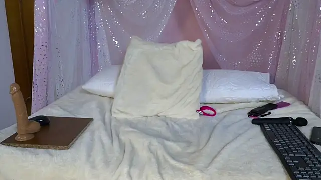 selene_moretti - Selene_moretti's free webcam - UK Sex Cams