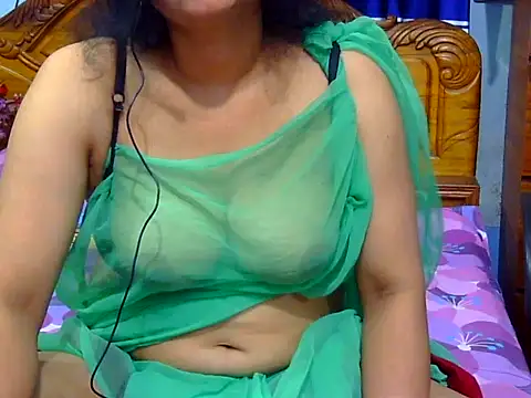 Horny_Doll24 webcam