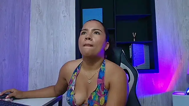 TamaraaHoney webcam