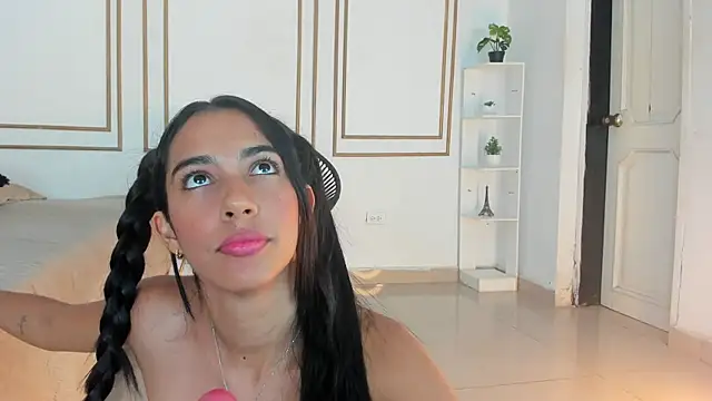emily_gaviria1 live sex cam