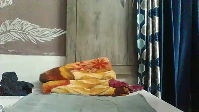 shalini_fire webcam