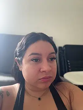 Pretty_Isadora webcam