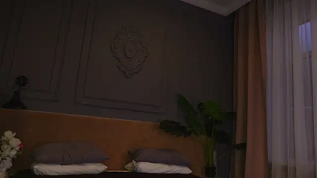 Liv_Fay webcam