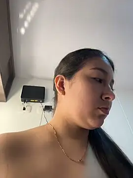 evelyn_1702 webcam