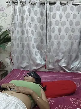 Cute-richa1 webcam