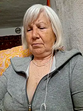 KlaudiaDarling webcam