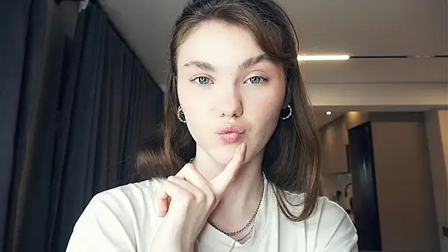 VickiPraml webcam