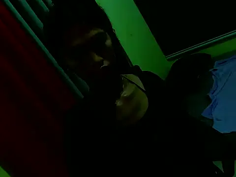 bby_zemira webcam