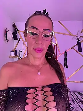 YOURSDEBORA webcam