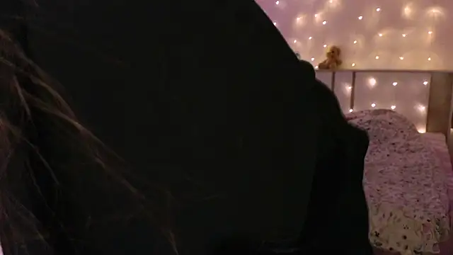 RebeccaAster webcam