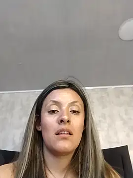 CynthiaMore webcam